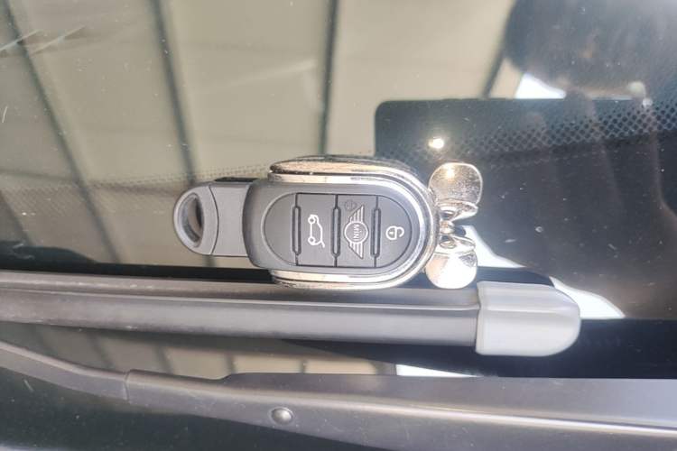 Used MINI 2022 2.0T COOPER S CABRIO Artist Vehicle Key