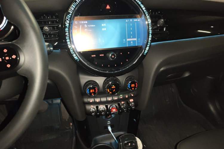 Used MINI 2023 Updated 1.5T COOPER Artist Audio And AC Panel