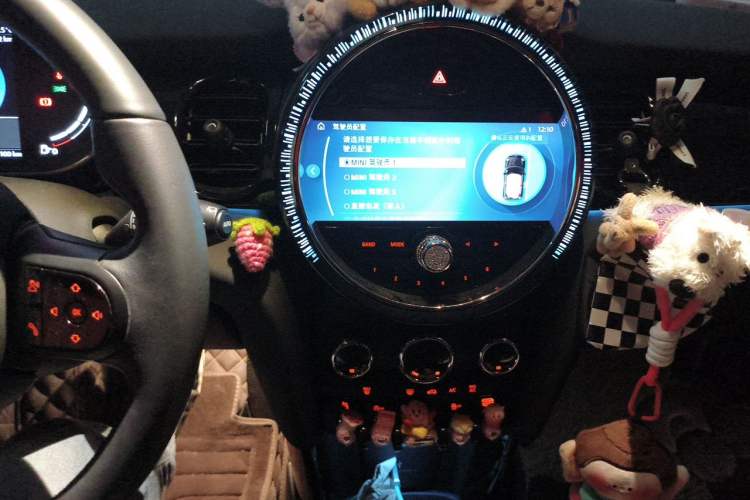 Used MINI 2023 Updated 1.5T COOPER Artist Audio And AC Panel