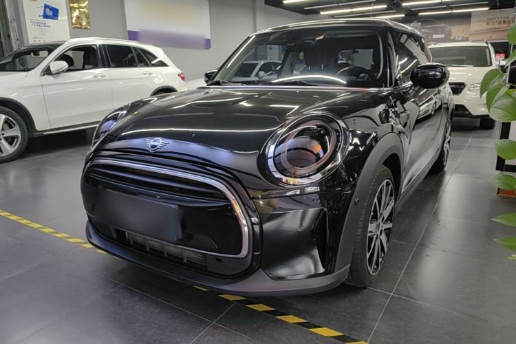 Used MINI 2023 Updated 1.5T COOPER Artist Guazi used car, China used car export, Used car for sale, Used MINI cars, Cheapest cars for sale