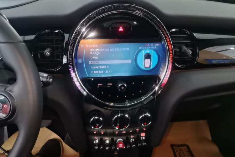 Used MINI 2023 1.5T COOPER Artist Five-Door Edition Audio And AC Panel