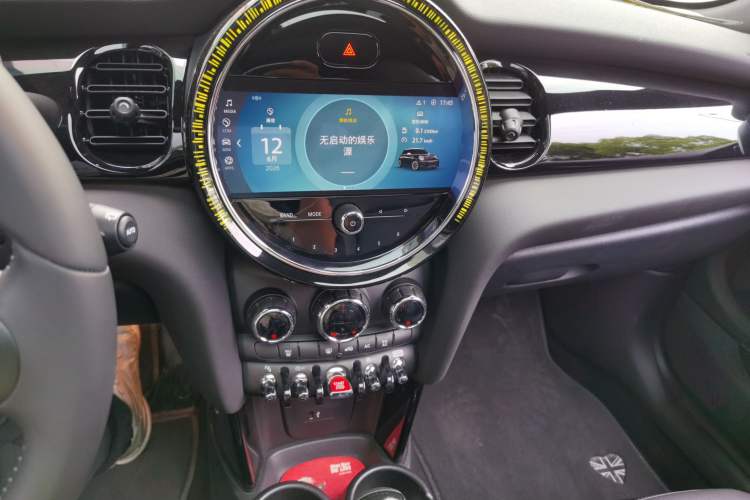 Used MINI 2023 Updated 2.0T COOPER S Artist Audio And AC Panel