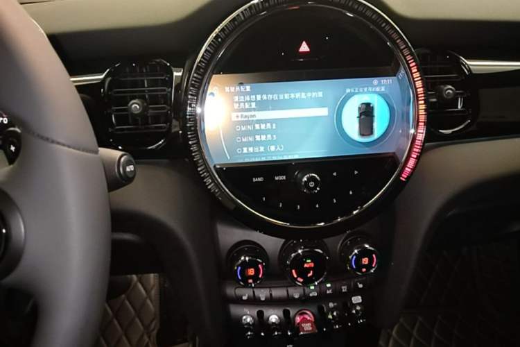 Used MINI 2023 Second Facelift 2.0T COOPER S CABRIO Artist Audio And AC Panel