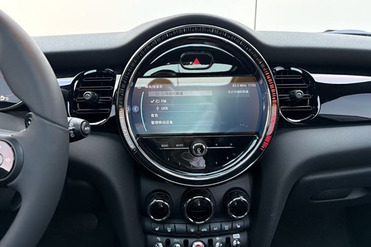 Used MINI 2023 Facelift 2.0T COOPER S Artist Five-Door Edition Audio And AC Panel