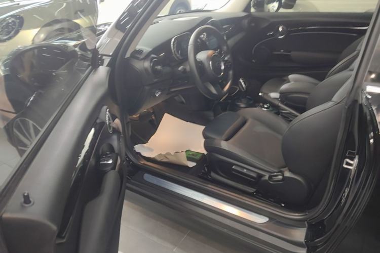 Used MINI 2023 Updated 1.5T COOPER Artist Driver Seat