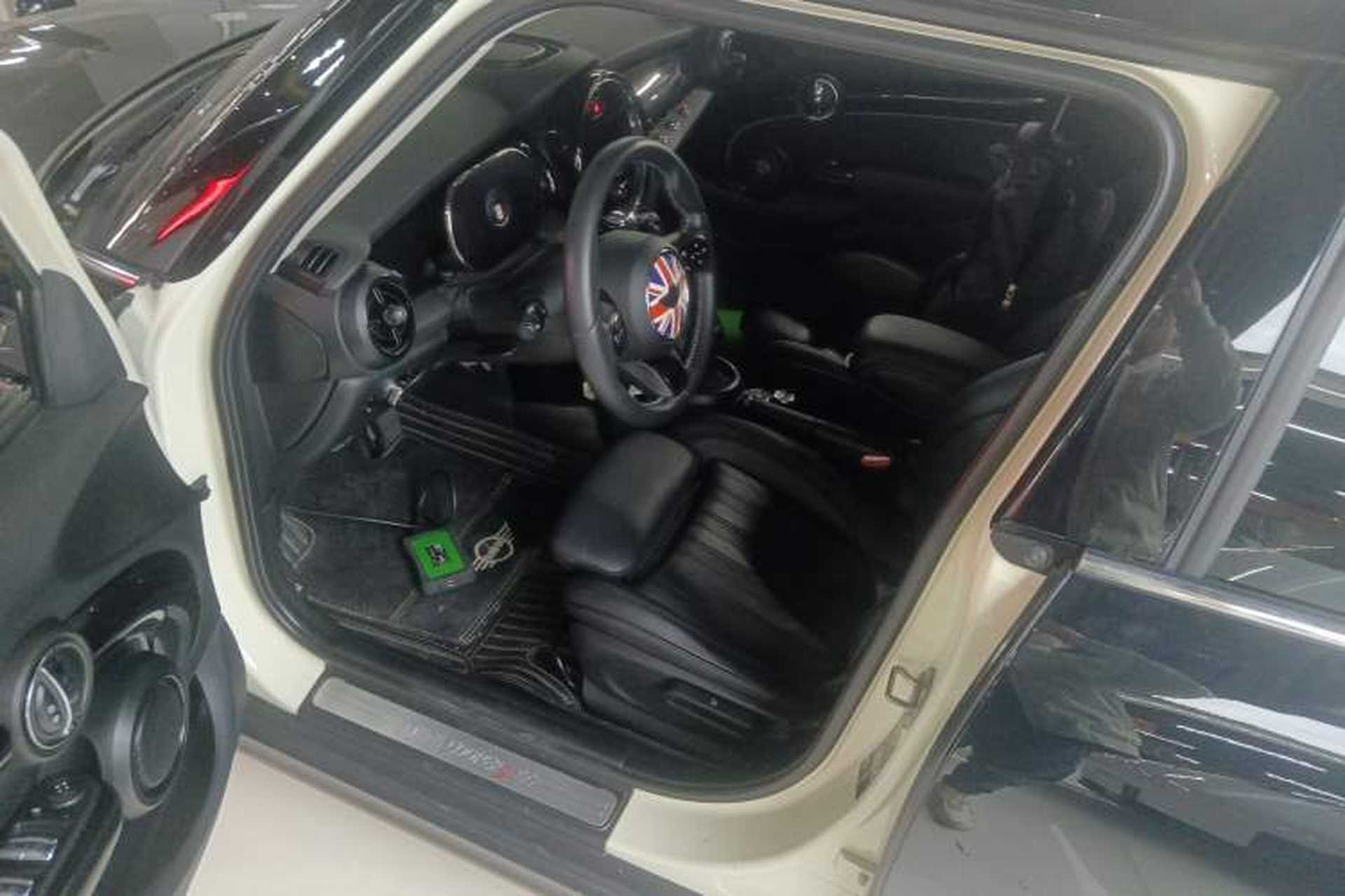 Used MINI 2023 2.0T COOPER S Artist Five-Door Edition Driver Seat