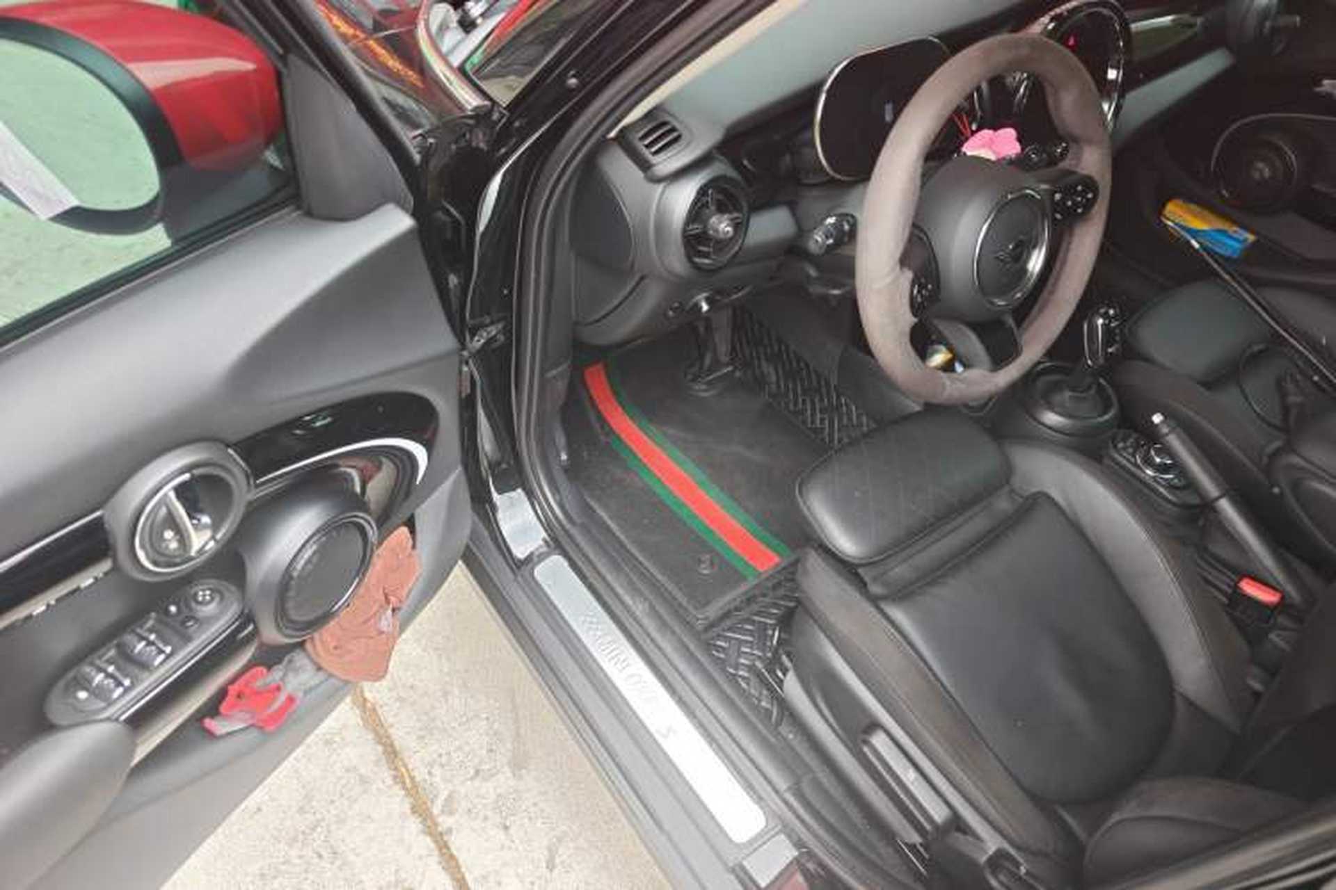 Used MINI 2023 Facelift 2.0T COOPER S Artist Five-Door Edition Driver Seat
