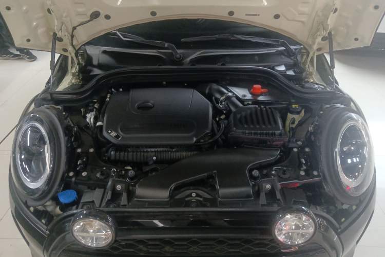 Used MINI 2023 2.0T COOPER S Artist Five-Door Edition Engine Bay