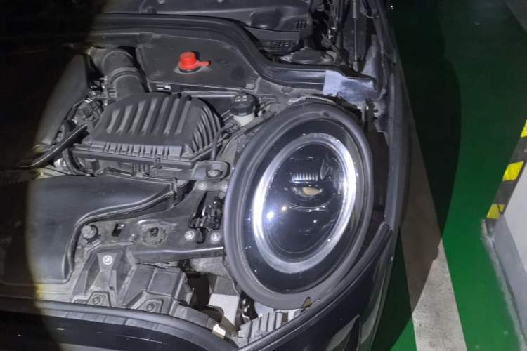 Used MINI 2023 Facelift 2.0T COOPER S Artist Five-Door Edition Engine Bay Left