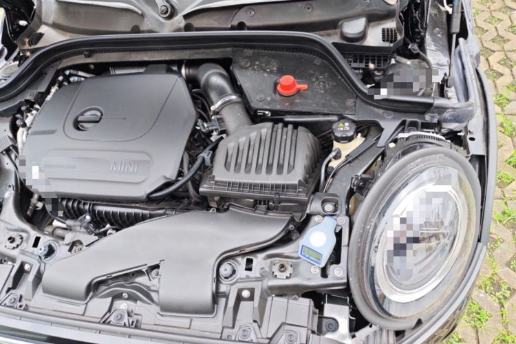 Used MINI 2023 Updated 1.5T COOPER Artist Five-Door Edition Engine Bay Left