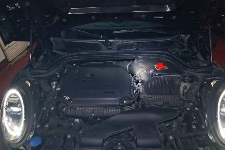 Used MINI 2023 2.0T COOPER S King's Cross Special Edition Five-Door Version Engine Bay