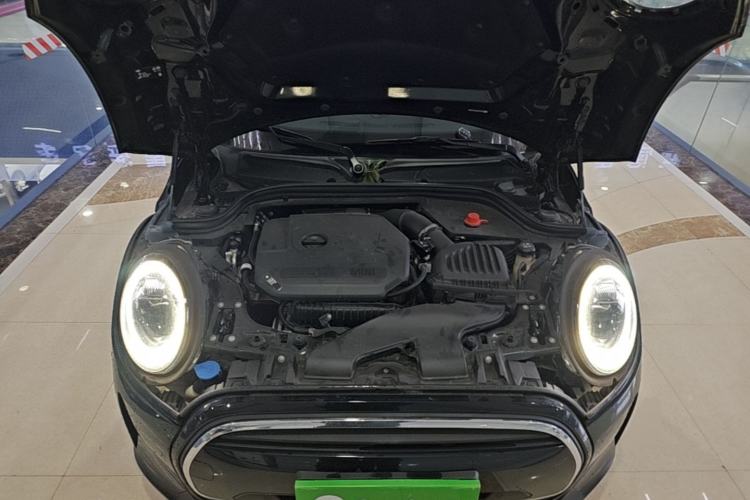 Used MINI 2023 Updated 1.5T COOPER Artist Engine Bay