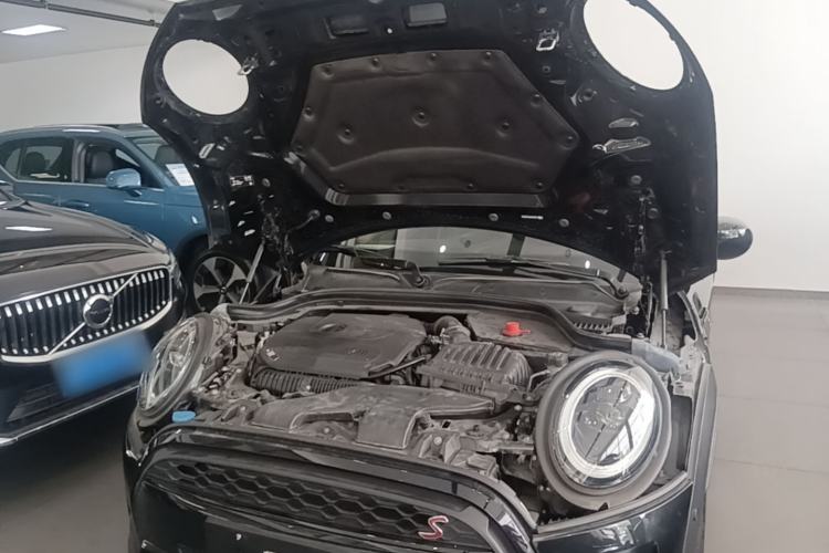 Used MINI 2023 Updated 2.0T COOPER S Artist Engine Bay