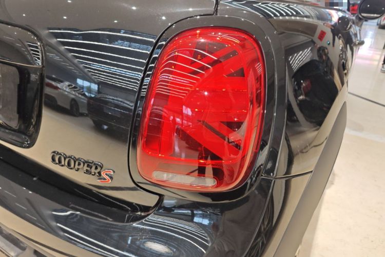 Used MINI 2023 Updated 2.0T COOPER S Racing Driver Exterior 3