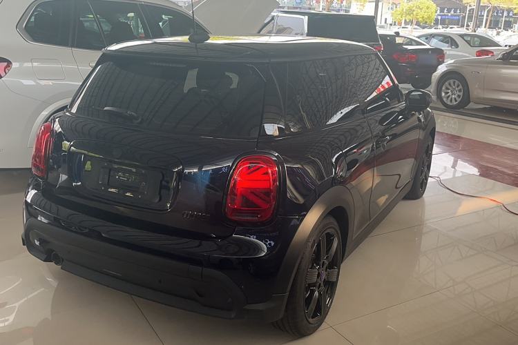 Used MINI 2023 1.5T COOPER Midnight Escape Special Edition Exterior 3