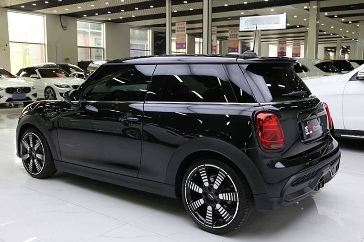 Used MINI 2023 Updated 2.0T COOPER S Artist Exterior 4