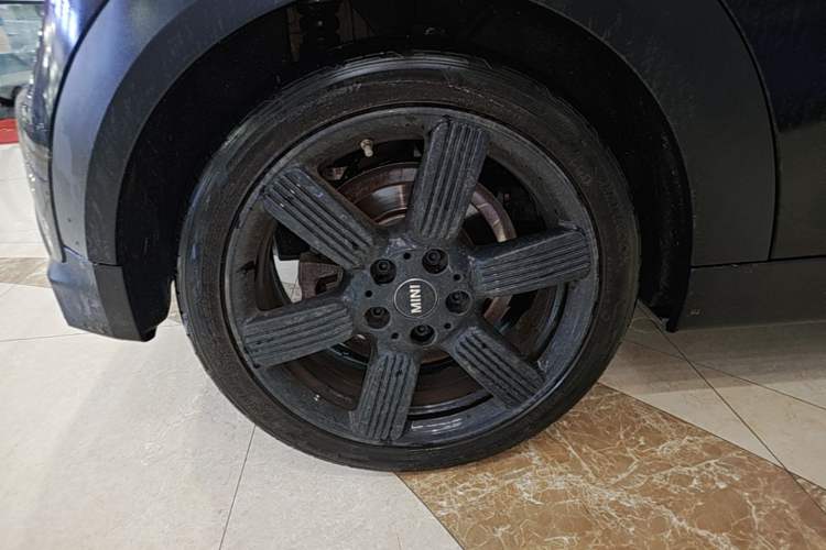 Used MINI 2023 Updated 1.5T COOPER Artist Exterior 5