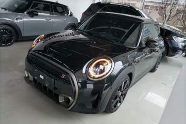 Used MINI 2023 Updated 2.0T COOPER S Artist