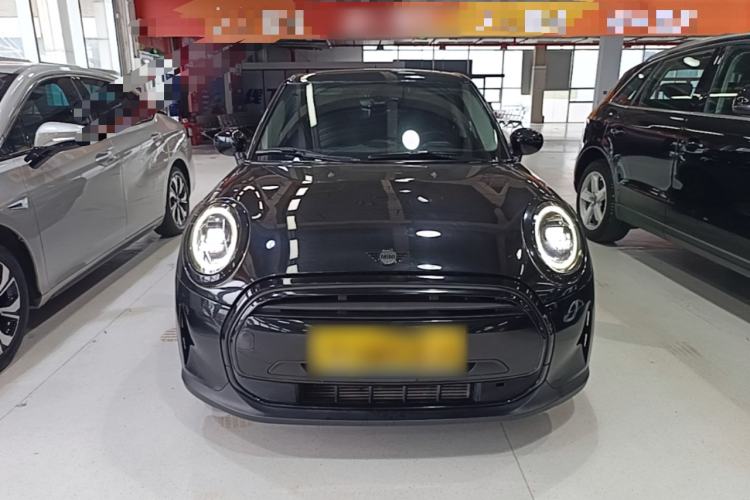 Used MINI 2023 Updated 1.5T COOPER Artist Five-Door Edition Front