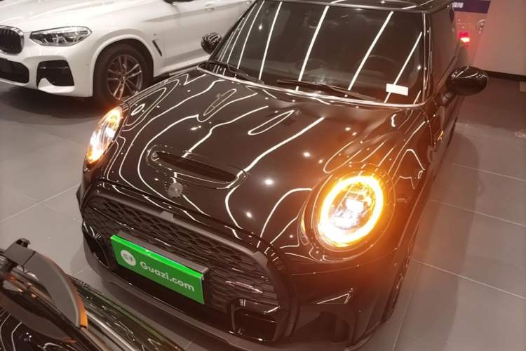 Used MINI 2023 Updated 2.0T COOPER S Racing Driver Front