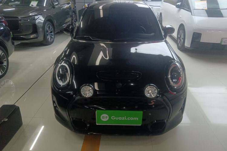 Used MINI 2023 2.0T COOPER S Artist Five-Door Edition Front