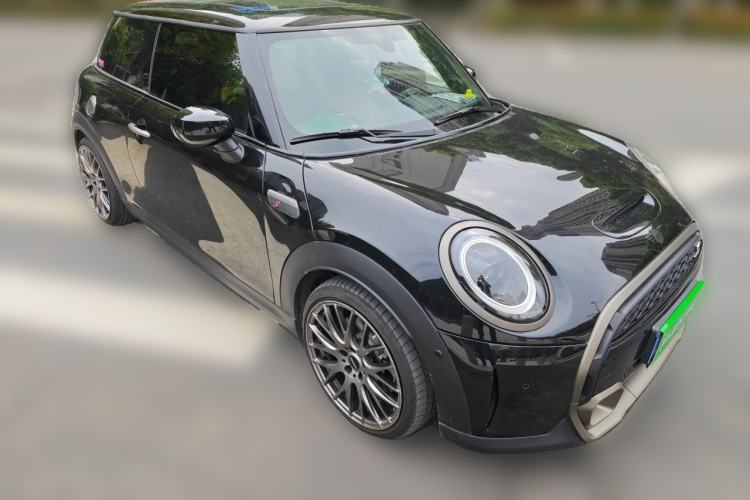Used MINI 2023 2.0T COOPER S King's Cross Special Edition Front Right 45 Deg