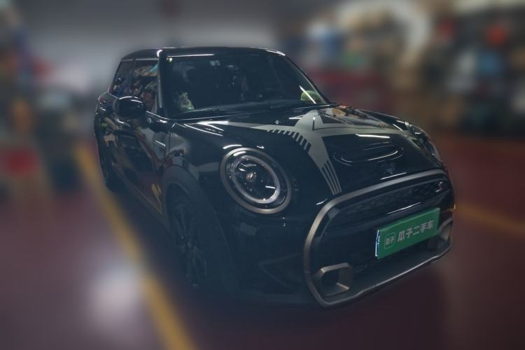 Used MINI 2023 2.0T COOPER S King's Cross Special Edition Five-Door Version Front Right 45 Deg