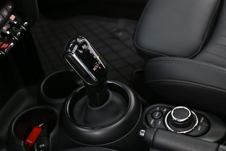 Used MINI 2023 Updated 2.0T COOPER S Artist Gear Lever