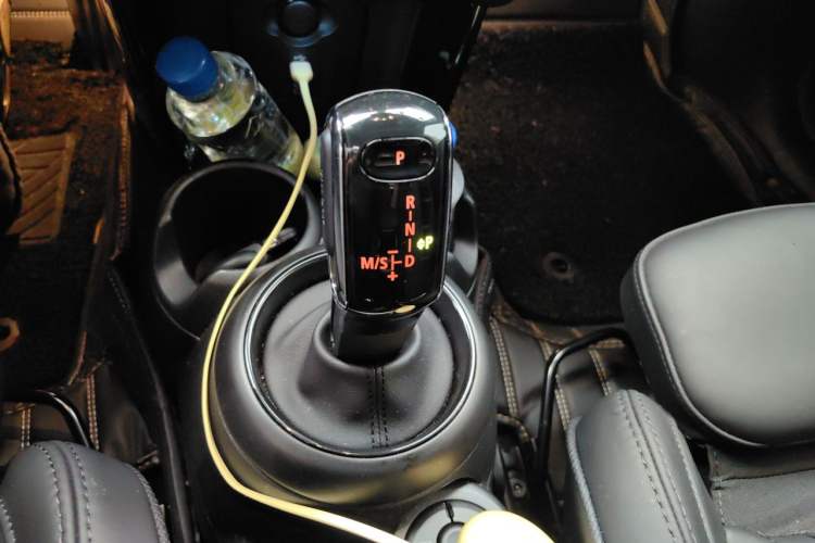 Used MINI 2023 Revised 2.0T COOPER S CABRIO Artist Gear Lever