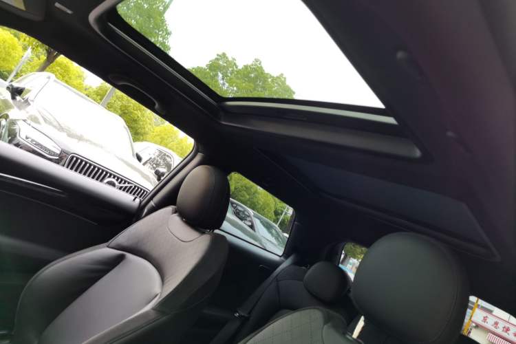 Used MINI 2023 Updated 2.0T COOPER S Artist Headliner