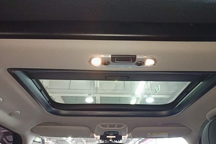 Used MINI 2023 Updated 1.5T COOPER Artist Five-Door Edition Headliner
