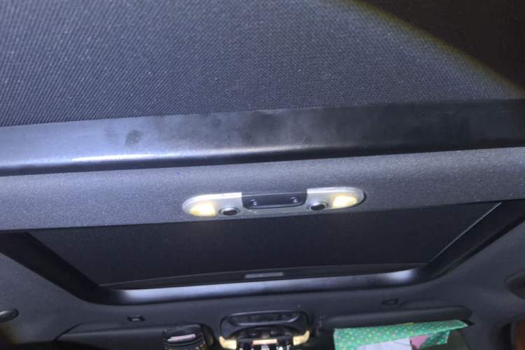 Used MINI 2023 Facelift 2.0T COOPER S Artist Five-Door Edition Headliner
