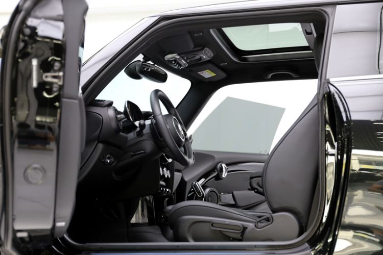 Used MINI 2023 Updated 2.0T COOPER S Artist Headliner