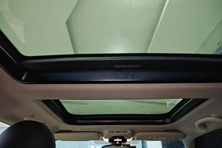 Used MINI 2023 Updated 1.5T COOPER Artist Headliner