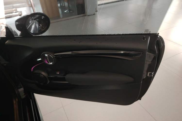 Used MINI 2023 Updated 2.0T COOPER S Racing Driver Interior 5