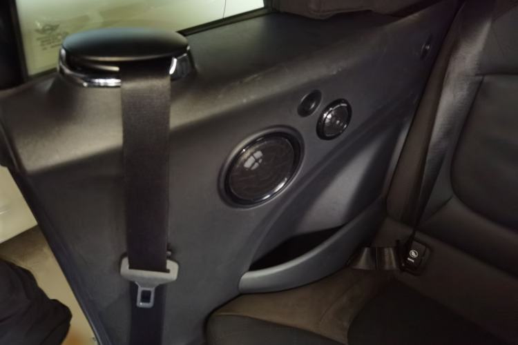 Used MINI 2023 Revised 1.5T COOPER CABRIO Artist Interior 6