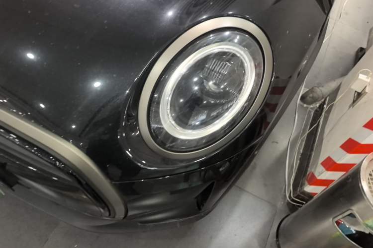 Used MINI 2023 1.5T COOPER King's Cross Special Edition Five-Door Version Left Front Headlight