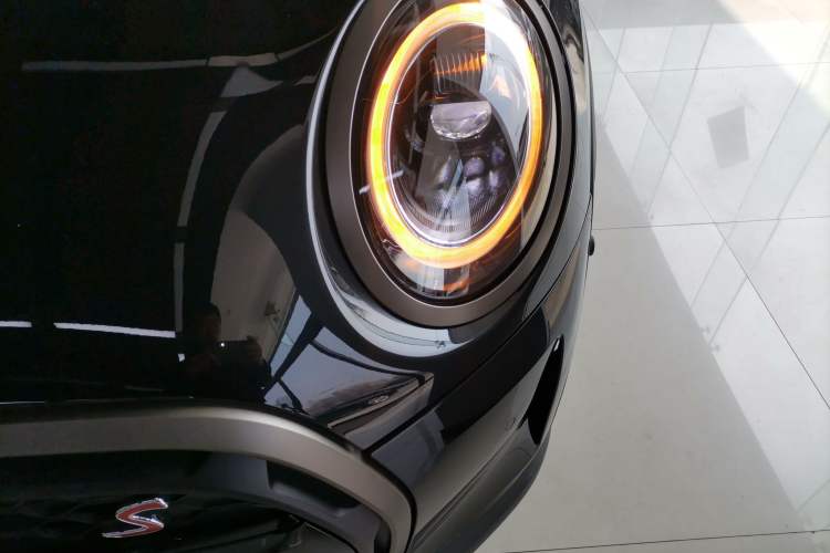 Used MINI 2023 Updated 2.0T COOPER S Artist Left Front Headlight