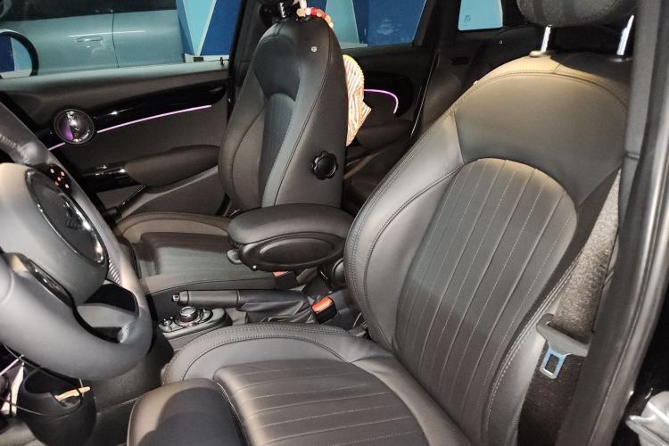Used MINI 2023 2.0T COOPER S King's Cross Special Edition Five-Door Version Left Front Seat