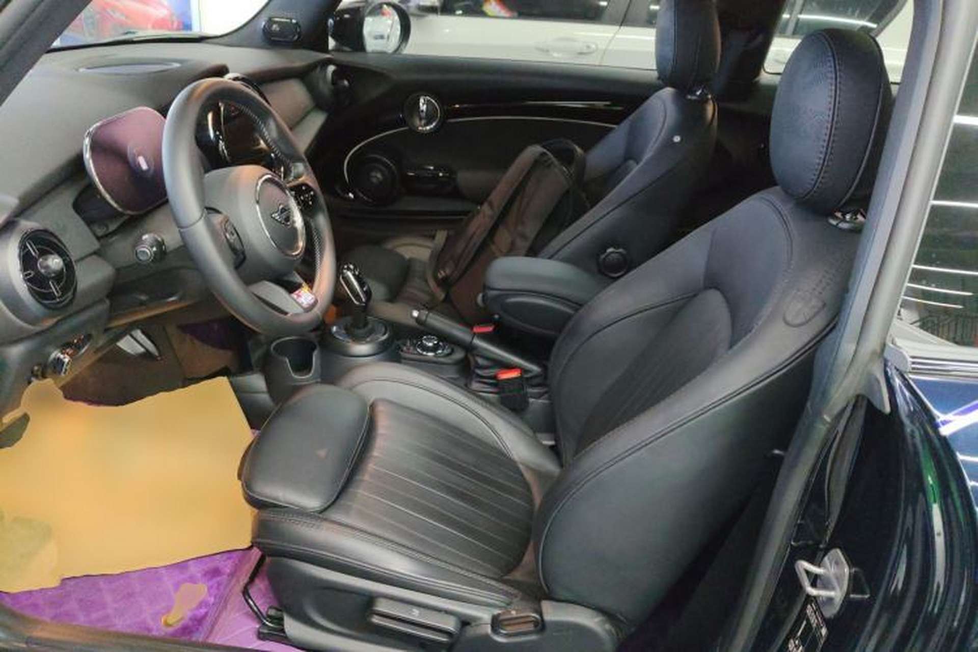 Used MINI 2023 2.0T COOPER S Midnight Escape Special Edition Left Front Seat