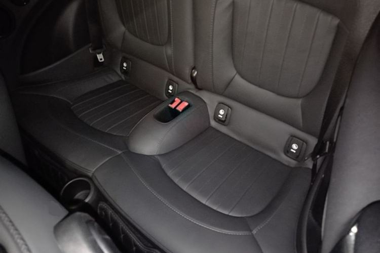 Used MINI 2023 Second Facelift 2.0T COOPER S CABRIO Artist Left Rear Seat