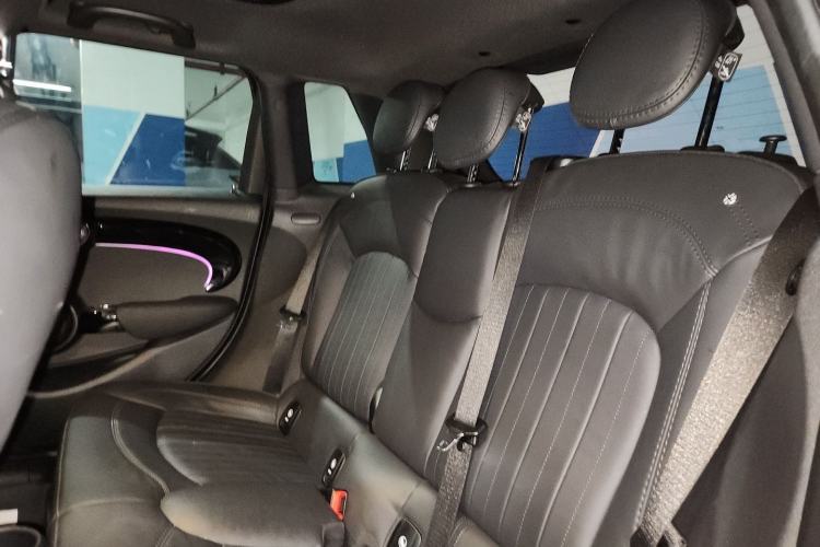 Used MINI 2023 2.0T COOPER S King's Cross Special Edition Five-Door Version Left Rear Seat