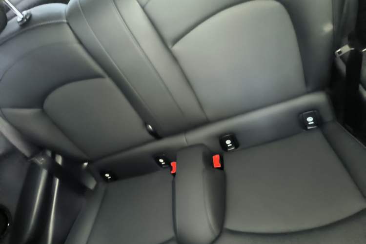 Used MINI 2023 Updated 1.5T COOPER Artist Left Rear Seat