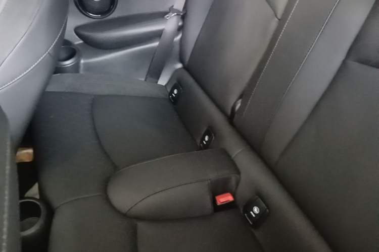 Used MINI 2023 Updated 2.0T COOPER S Artist Left Rear Seat