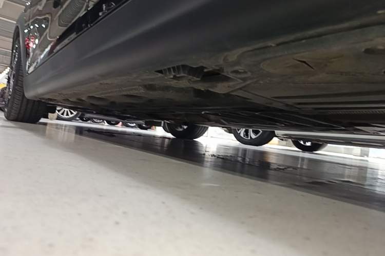 Used MINI 2023 Updated 1.5T COOPER Artist Five-Door Edition Left Side Sill