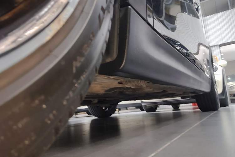 Used MINI 2023 Updated 1.5T COOPER Artist Left Side Sill