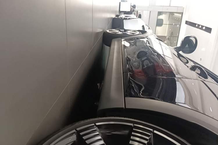 Used MINI 2023 Updated 2.0T COOPER S Artist Left Side Sill