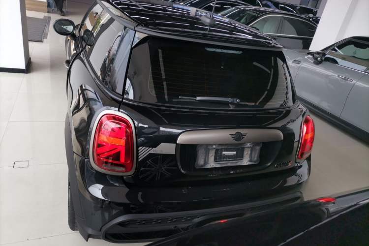 Used MINI 2023 Updated 2.0T COOPER S Artist Rear