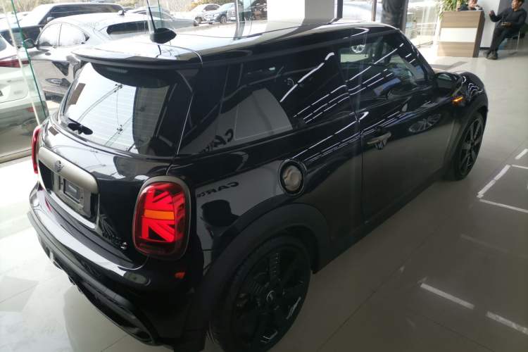 Used MINI 2023 Updated 2.0T COOPER S Artist Rear Right 45 Deg