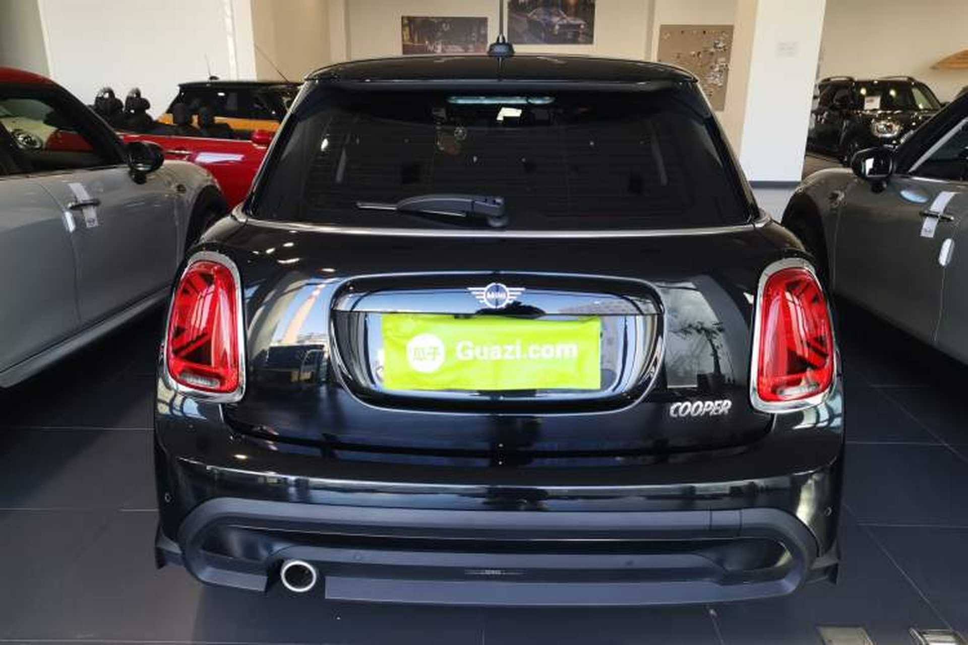 Used MINI 2023 Updated 1.5T COOPER Artist Five-Door Edition Rear